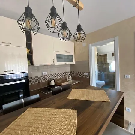 Zara Zlatar Apartment Nova Varos